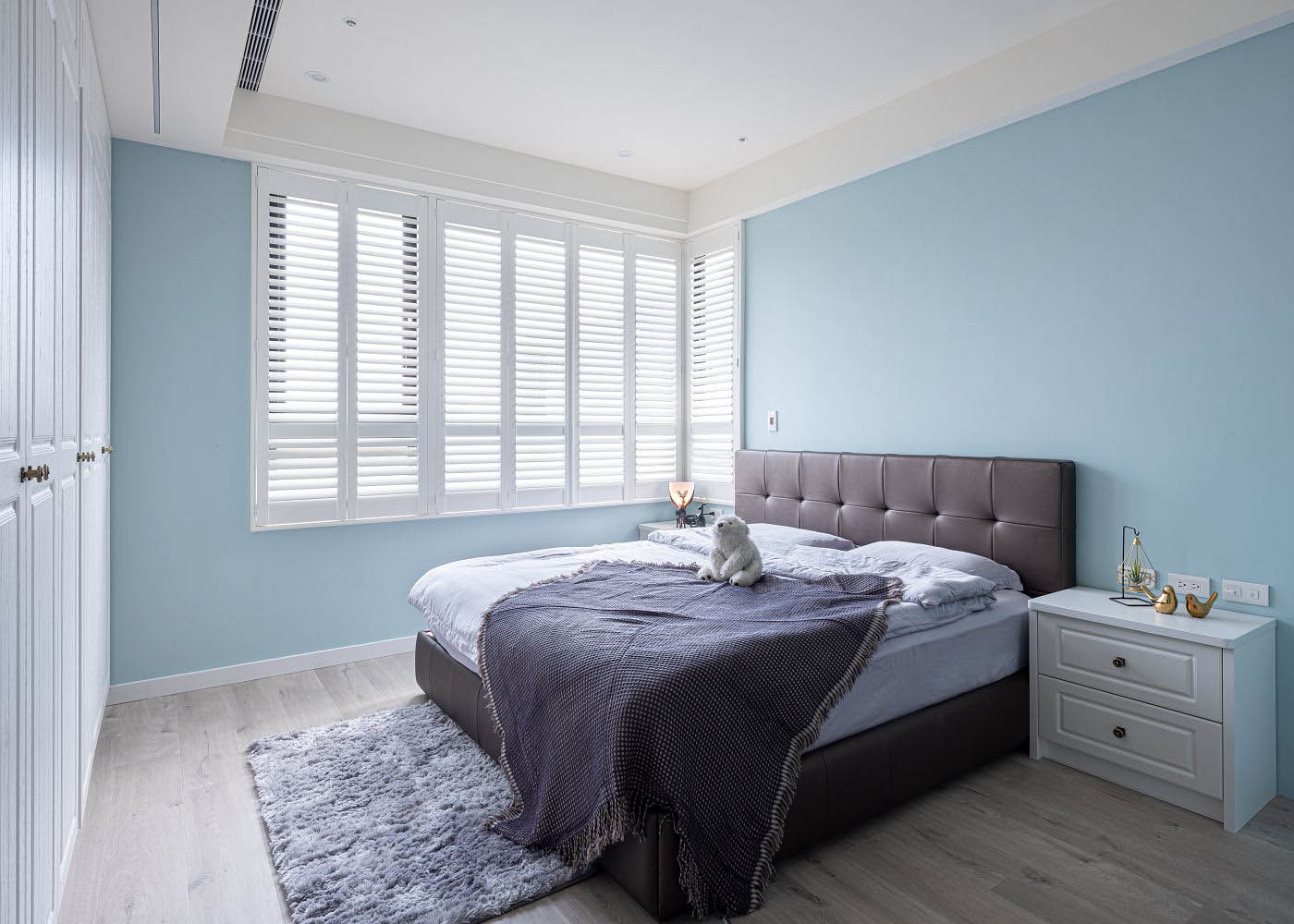 自然的陽光是抗敏最好的幫手！適度的將陽光與自然風引進室內，過敏原就會自然排除囉;