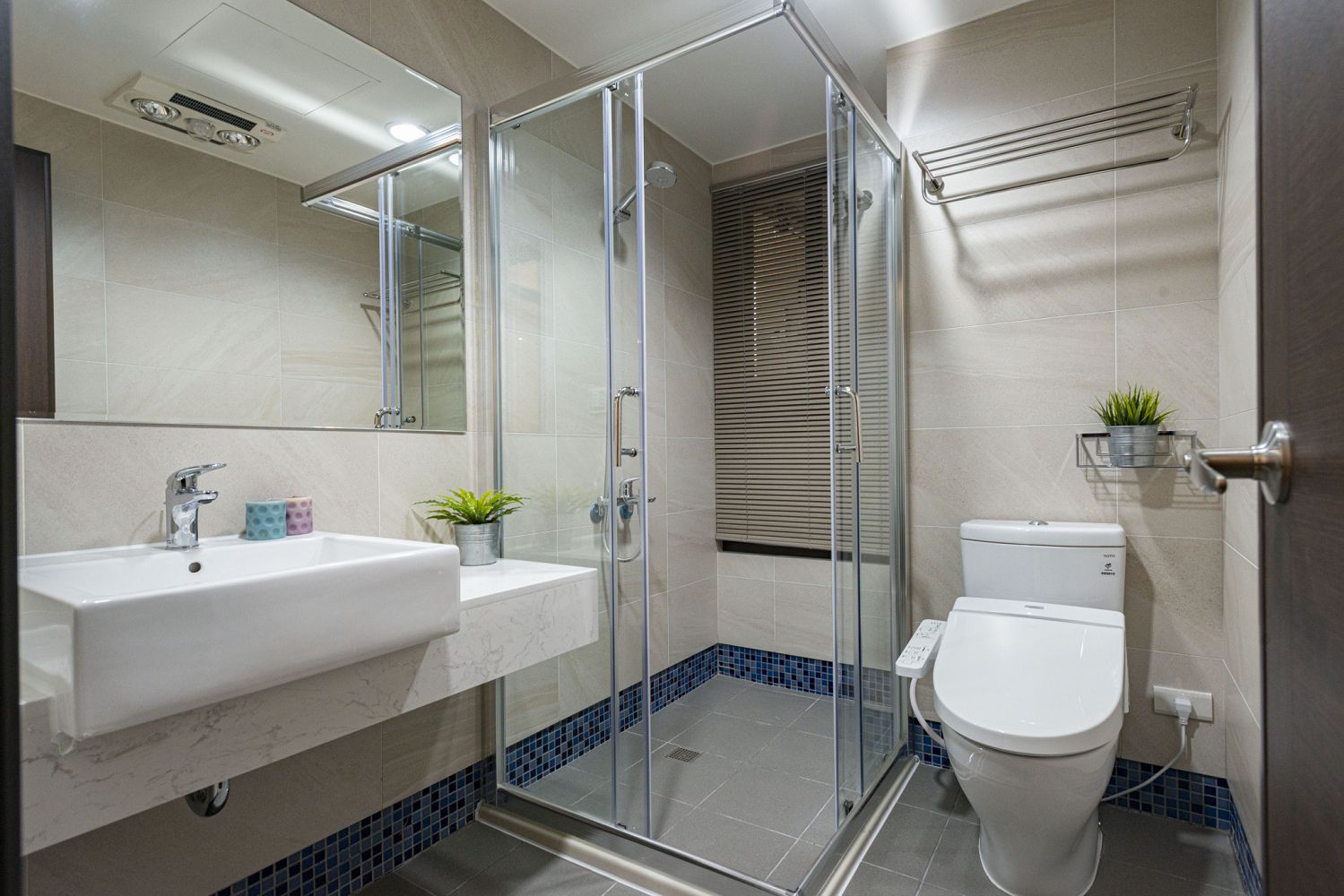 浴室、地下室、倉庫等地方可利用排風系統優化室內空氣。;