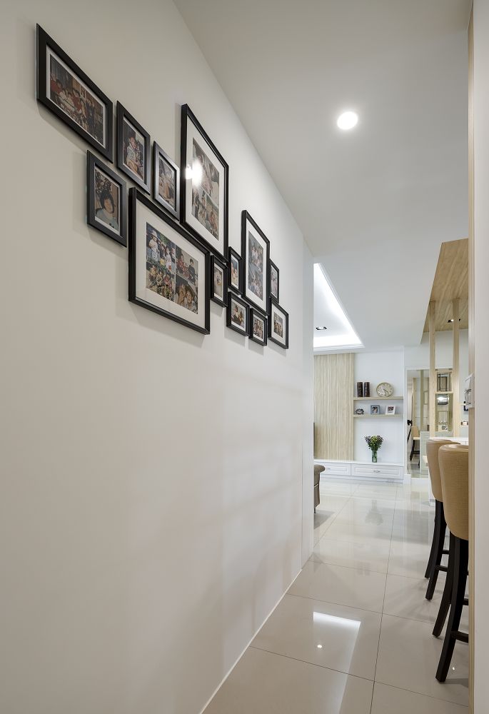 用回憶堆疊出來的照片牆;