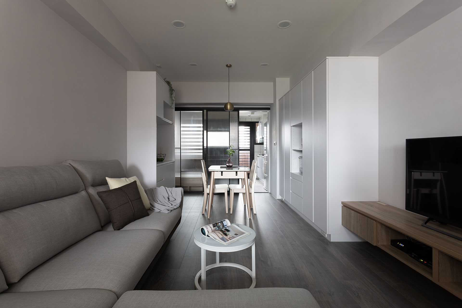 客餐廳空間，簡約現代風｜改善採光老屋重生